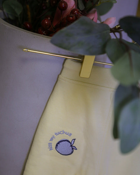 Mini Organic Cotton Kiss My Tuchus Sweatpants